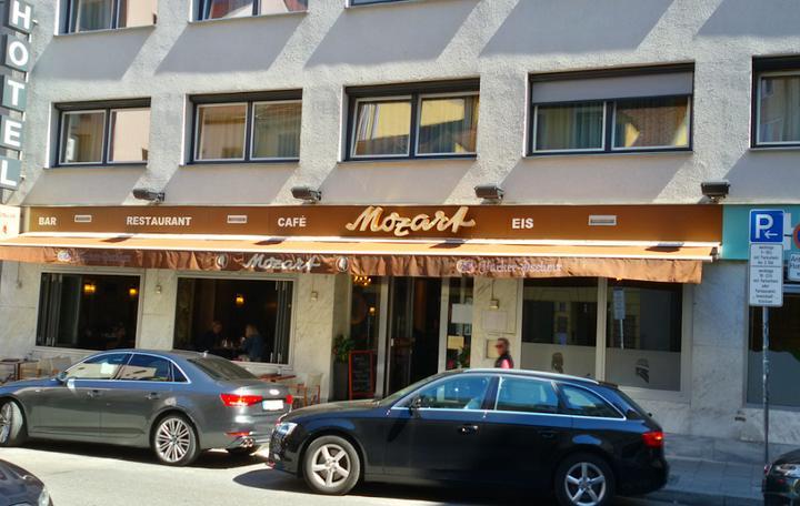 Cafe Mozart